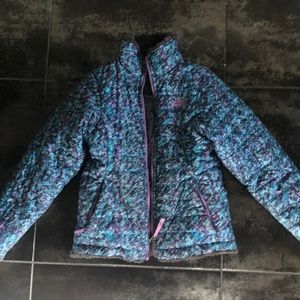 The NorthFace girls S Reversible Mossbud Jacket